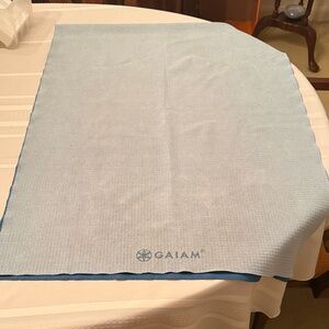 GAIAM Sky Blue Hot Yoga Towel or travel mat